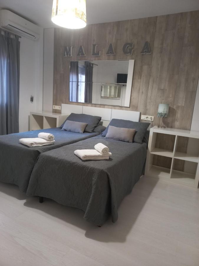 Apartamento E&R Malaga Centro- Parking Gratis Екстериор снимка