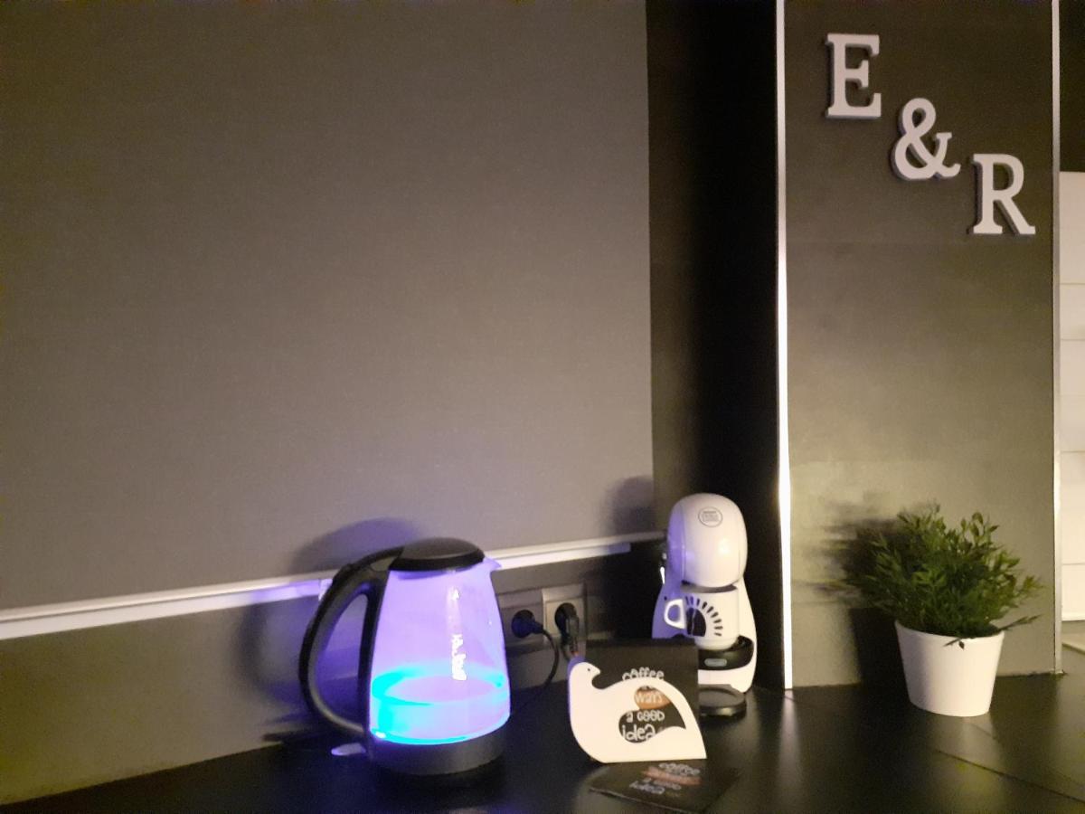 Apartamento E&R Malaga Centro- Parking Gratis Екстериор снимка