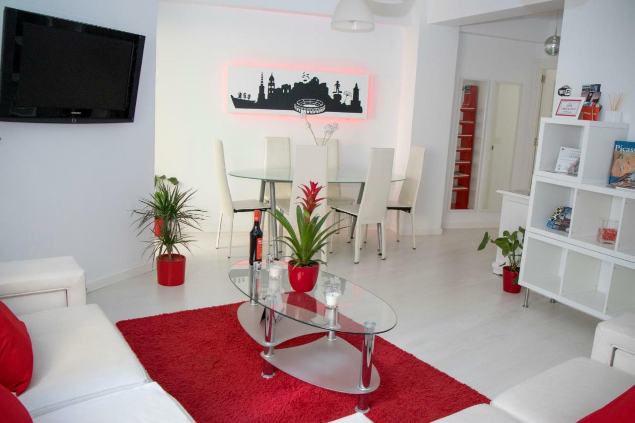 Apartamento E&R Malaga Centro- Parking Gratis Екстериор снимка
